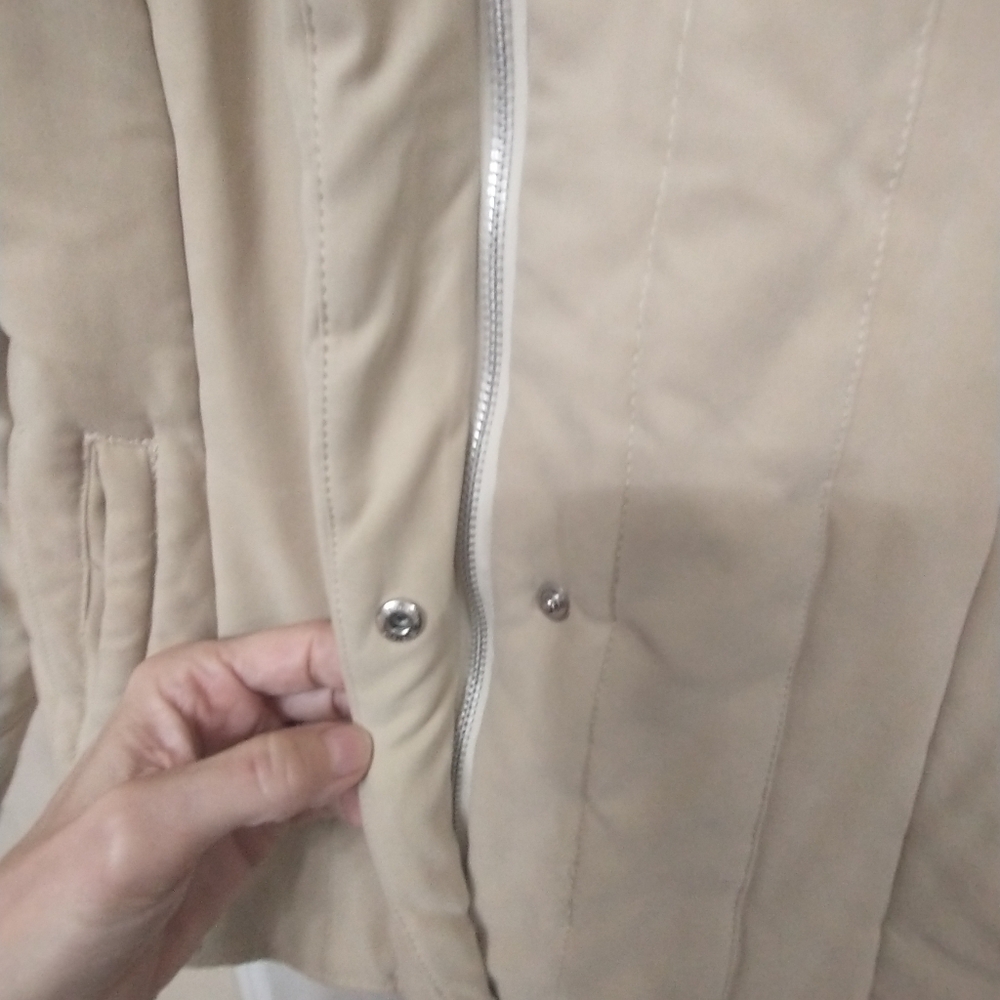 Vintage Cream Puffer Jacket with Faux Fur  Collar And Cuffs - Picture 8 of 14